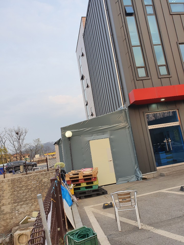 2038599400_FCdJmrRb_cb882de92cab44692696c36350a45ba203ce7069.jpg 이미지크게보기